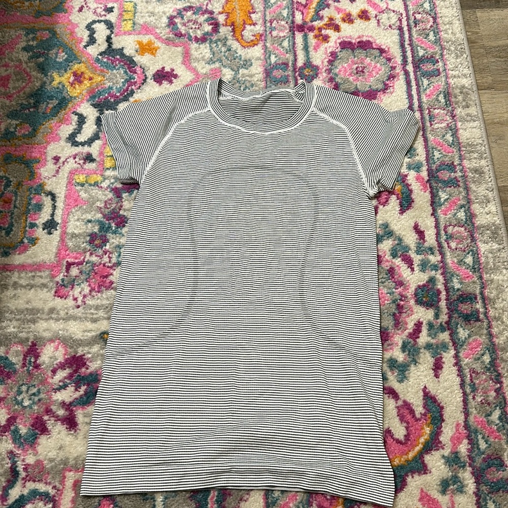 Lululemon Swiftly Tech
